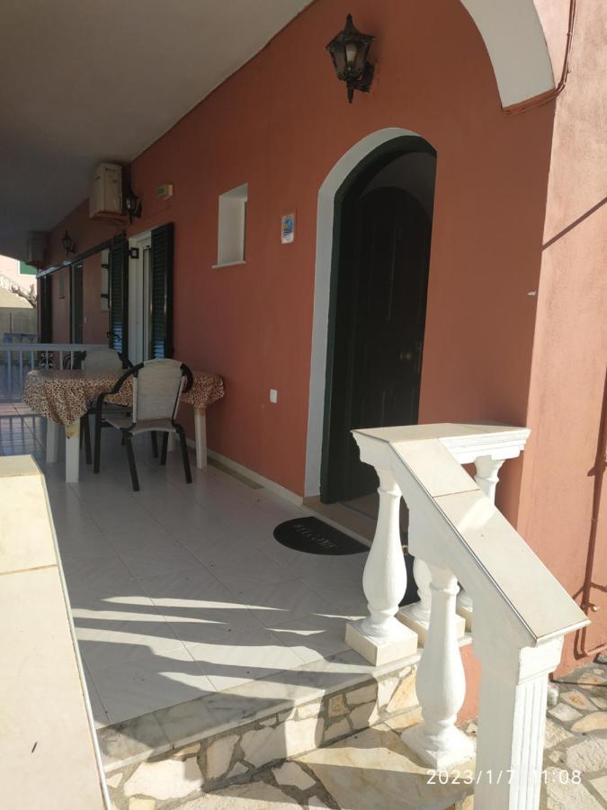 Gerekos Studios And Apartments Agios Georgios  Exterior photo