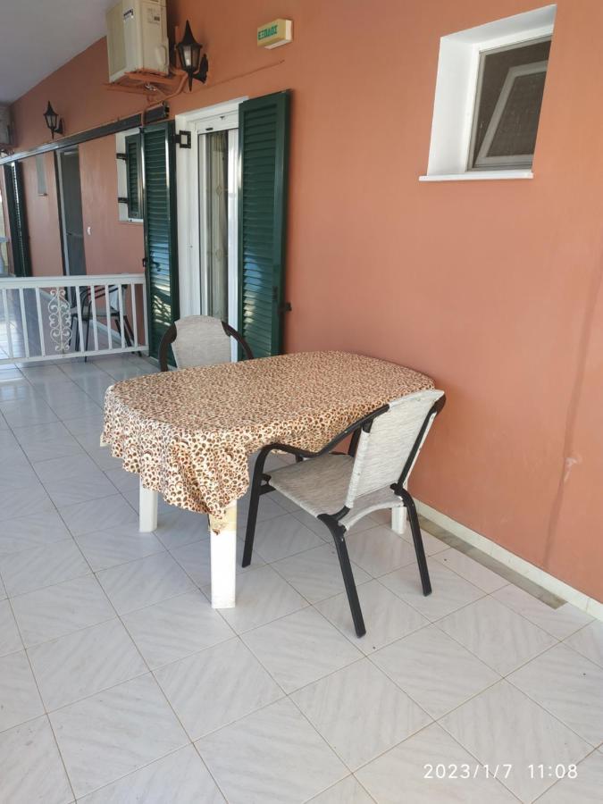 Gerekos Studios And Apartments Agios Georgios  Exterior photo