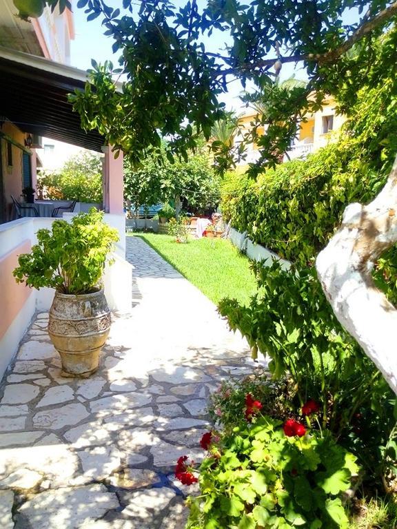 Gerekos Studios And Apartments Agios Georgios  Exterior photo